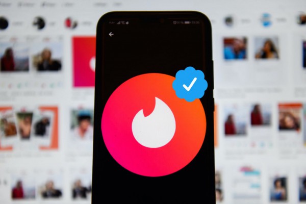 В Tinder появится новая функция для вызова полиции во время свидания