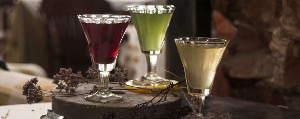 Настоятельно рекомендуем: настойки и наливки в заведениях Киева