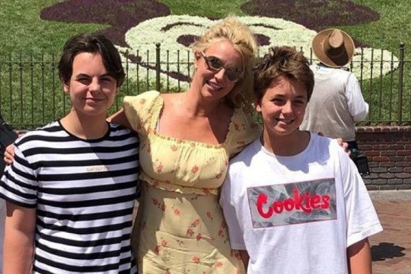 Сын Бритни Спирс рассказал, как отговорил певицу бросать музыкальную карьеру