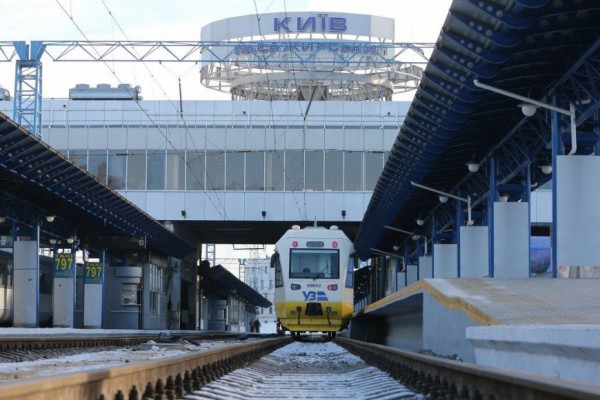 В Киев вернулось больше тысячи украинцев спецрейсами из Польши. Фото и видео