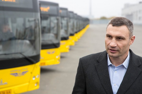 Виталий Кличко заявил, что с понедельника общественный транспорт в столице будет остановлен