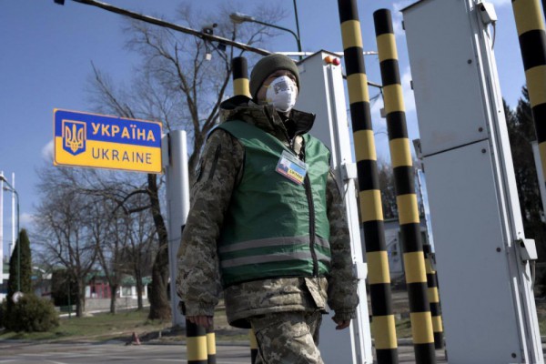 Пограничники отмечают, что уже нет очередей  украинцев на границе