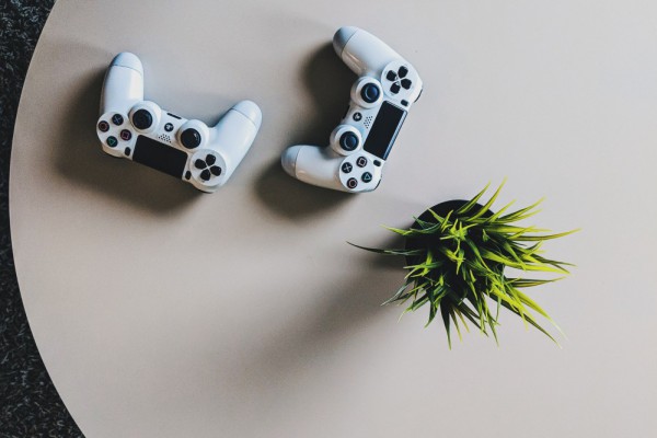 Во что поиграть на карантине: топ-6 интересных игр про вирусы и эпидемию