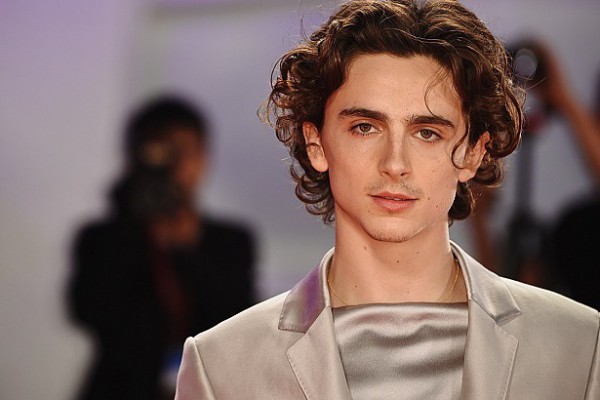 Самый молодой номинант на «Оскар» Тимоти Шаламе вернется к своей роли в сиквеле «Зови меня своим именем»