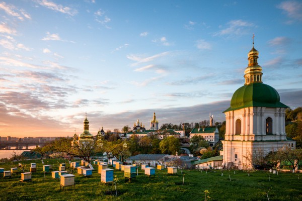 Киево-Печерскую Лавру официально закрывают на карантин