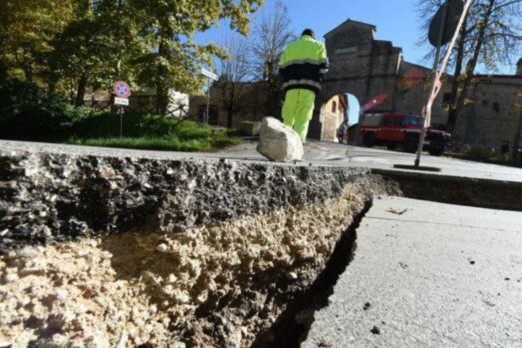 В Украине на Пасху произошло сразу два землетрясения