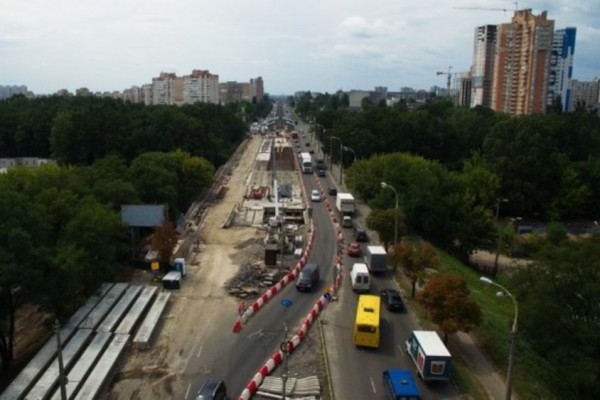 В Киеве ограничат движение по Борщаговскому путепроводу до конца лета: карта проезда