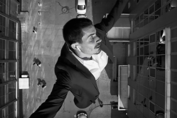 С музыкой в Киеве: реклама AirPods от Apple выиграла главный приз премии Shots Awards