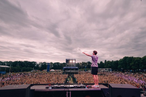 Atlas Weekend будет: организаторы устраивают двухдневный зимний мини-фестиваль