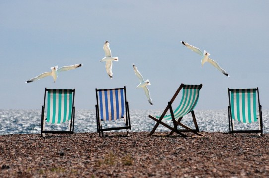 В МОЗ разрешили нежиться на пляже без масок при соблюдении дистанции