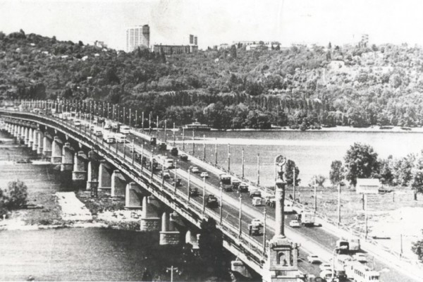 В стиле ретро: 