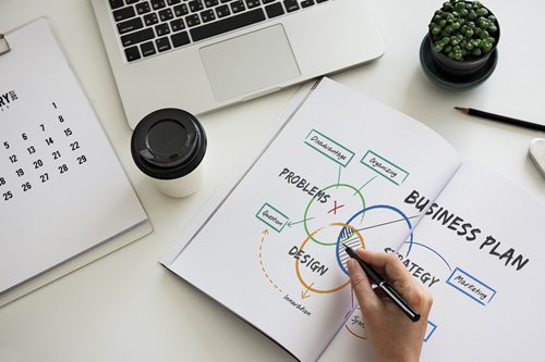 В Украине ожидают, что экономика начнет восстанавливаться с 2021 года