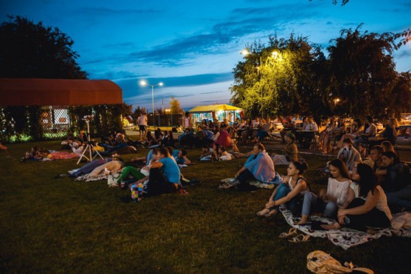 В центре Киеве появится кинотеатр под открытым небом