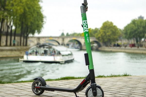 Кличко VS Вolt: мэр Киева потребовал установить правила проезда для электросамокатов