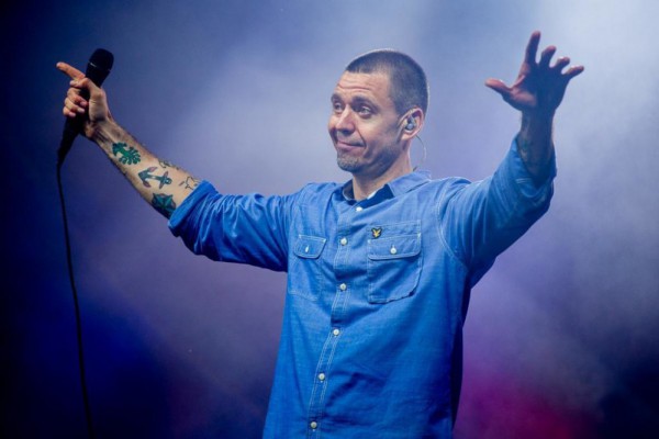 В День Независимости Зеленский присвоил звание заслуженного артиста Михалку и Dzidzio