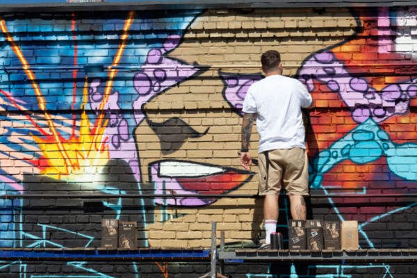 В Киеве появилась стена стрит-арта. Фото и видео