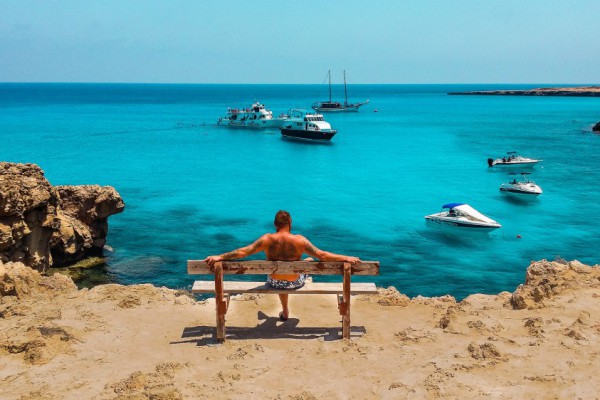 Зона риска: Кипр вводит новые условия въезда для украинских туристов