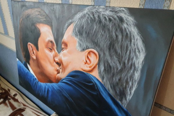 На OLX удалили картину целующихся Зеленского и Порошенко