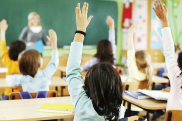 В Украине школы могут самостоятельно переносить каникулы из-за карантина