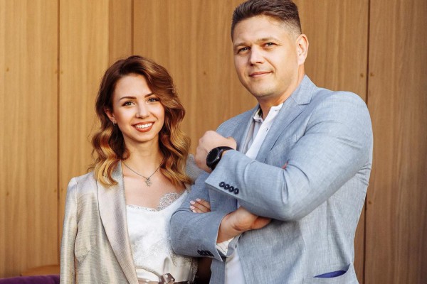 Глава миграционной службы развелся с женой из-за 