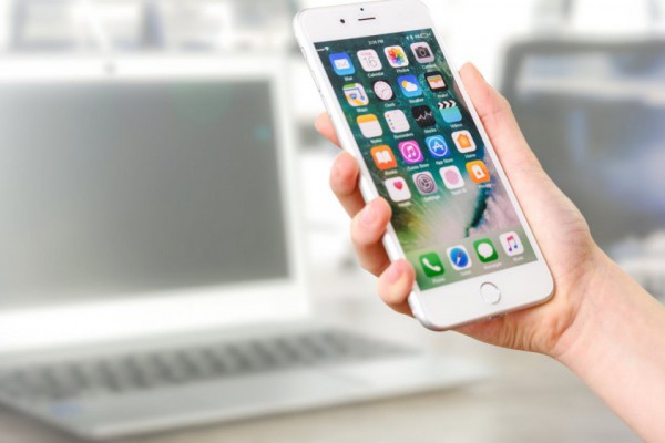 В Украине ввели цифровую справку для переселенцев