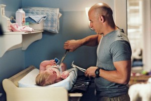 По полочкам: мужчин и женщин уравняют в правах на декрет. Что изменится