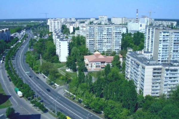 Незаконная реклама в Киеве: с проспекта Правды убрали билборды. Фото