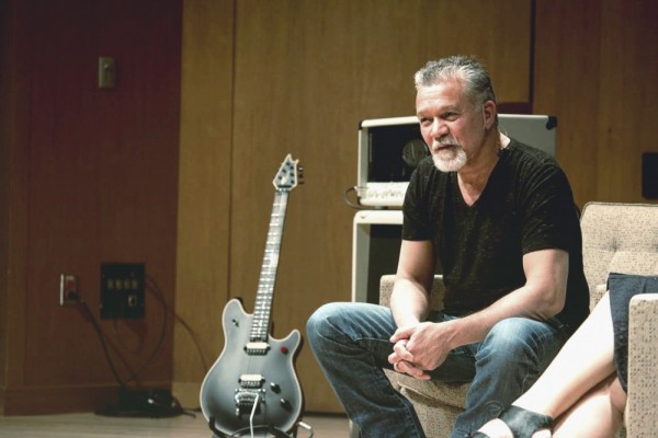 Умер великий гитарист, автор песен и основатель группы Van Halen Эдди Ван Хален