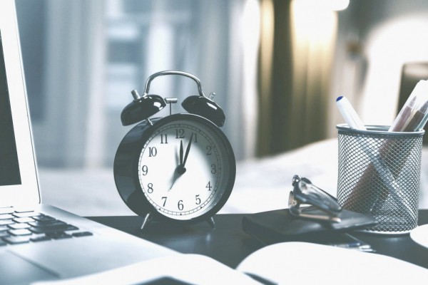 В Украине хотят отменить перевод часов на зимнее и летнее время