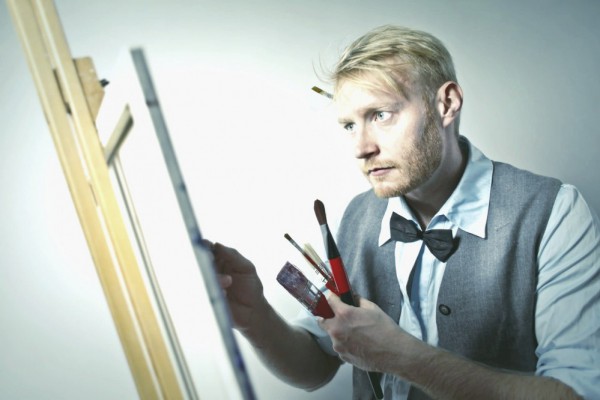 В Киеве организовали городскую выставку украинских художников: на каких улицах работы