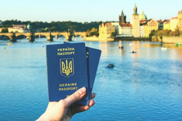 В Украине теперь официально можно менять отчество: при каких условиях это будет