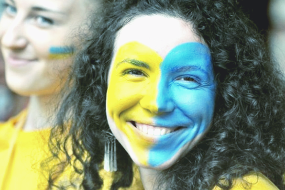 ЛГБТ, религия, деньги и счастье: в Украине провели масштабное исследование ценностей