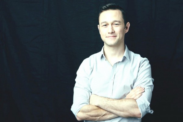 Надо больше фото: актер Джозеф Гордон-Левитт создает проект об Украине и просит помочь