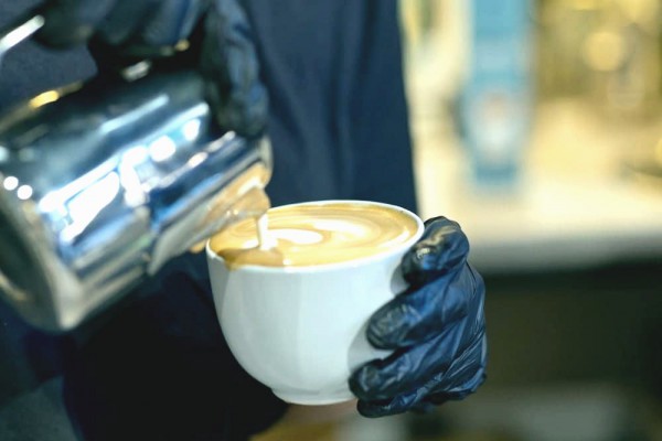 Новое место: в Киеве открылась первая городская кофейня