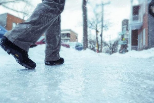 Гололед в Киеве продолжается: какая будет погода на выходных