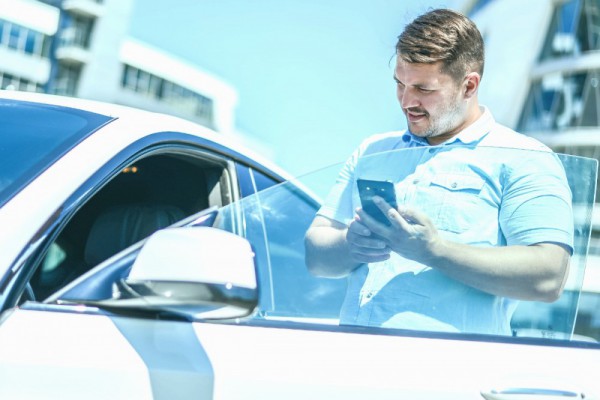 Украинцы смогут зарегистрировать свои машины онлайн: где это можно сделать