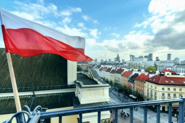 Польша вводит новые ограничения для приезжих до середины января 2021 года