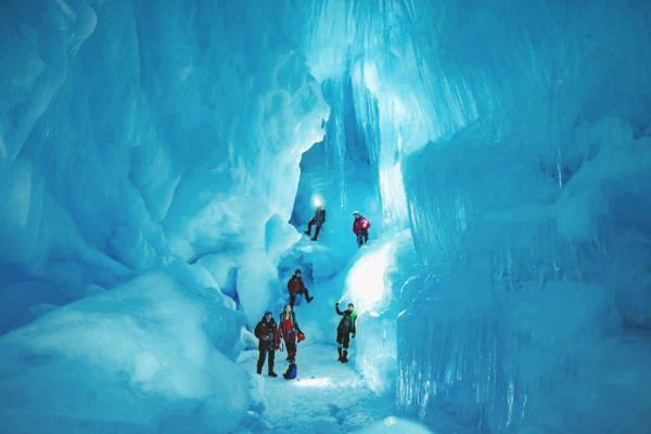 Украинские полярники пожелали в новогоднем поздравлении  «снега, как в Антарктиде»