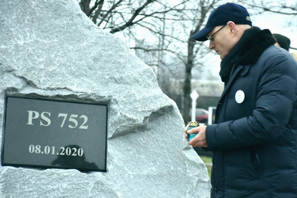 В Киеве открыли мемориал в память погибшим рейса PS752