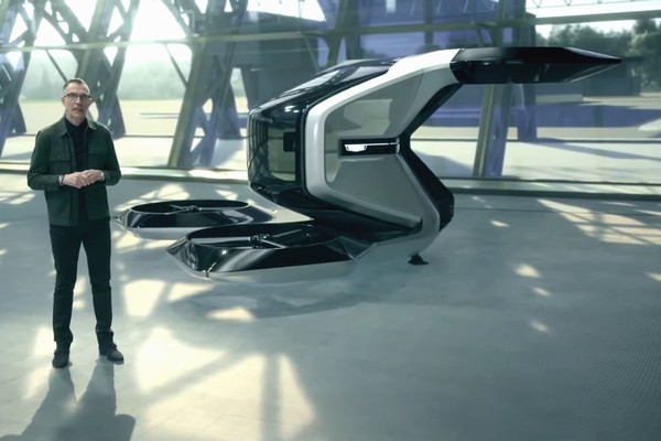 General Motors показала летающий электромобиль Cadillac (видео)