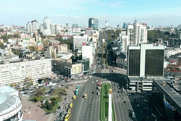 В Киеве хотят отреставрировать площадь Победы и Амурскую площадь