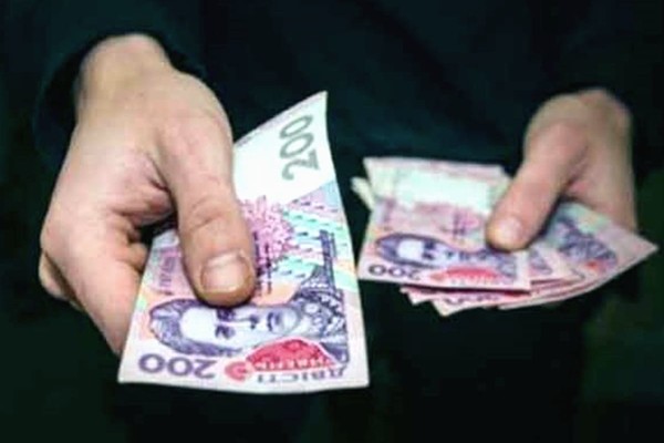 В Украине выпускают памятную банкноту 200 гривен из серебра (фото)