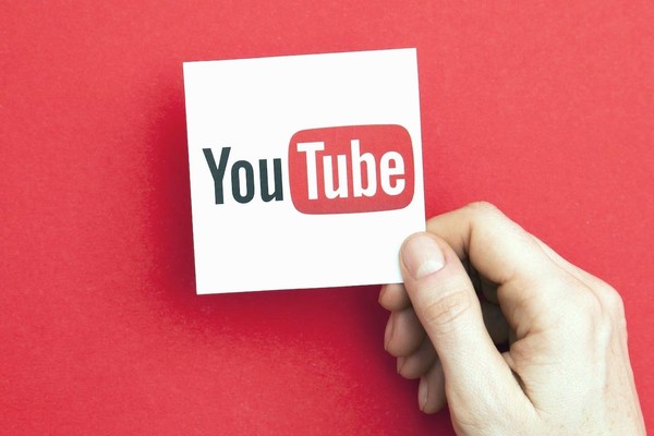 Миникультуры требует заблокировать телеканалы 112, ZiK и NewsOne на YouTube