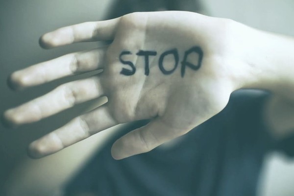 Для жертв домашнего насилия запустили анонимный онлайн-дневник