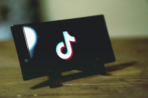 В Украине предлагают запретить социальную сеть TikTok после самоубийств школьников