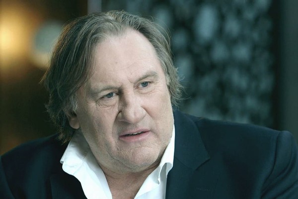 Французского актера Жерара Депардье обвиняют в изнасиловании