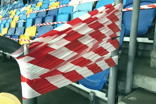 В Киеве запретили проводить любые футбольные матчи со зрителями