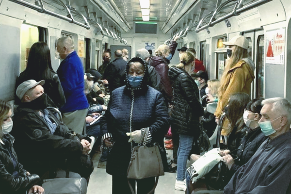 В киевском метро планируют ограничивать допуск пассажиров в часы пик