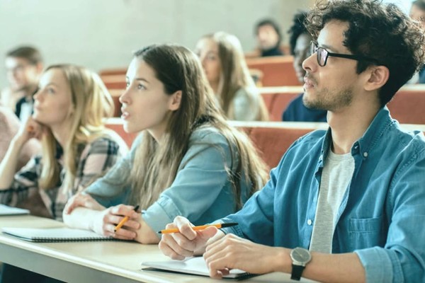 Зарубежные ВУЗы могут открывать свои филиалы в Украине: при каких условиях