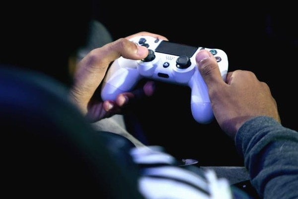 В PlayStation 5 и PS Store появится украинский язык